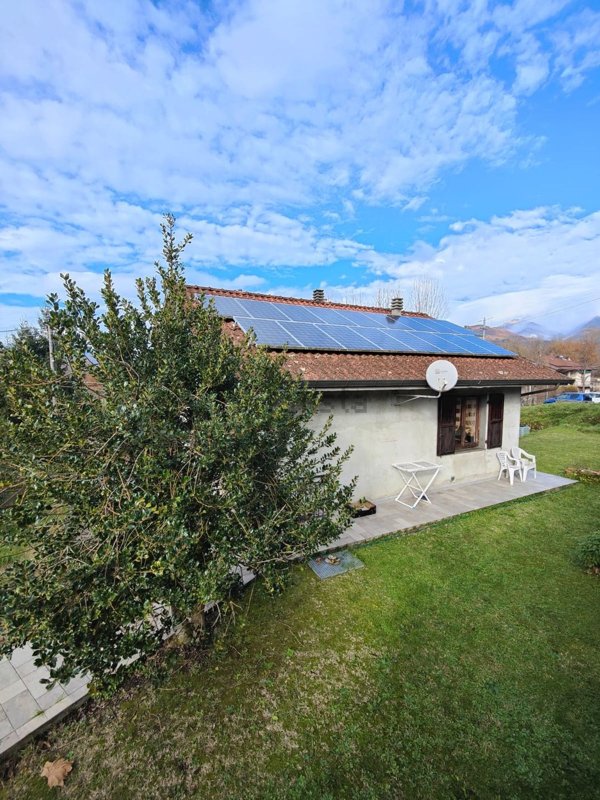 casa indipendente in vendita a Villafranca in Lunigiana in zona Virgoletta