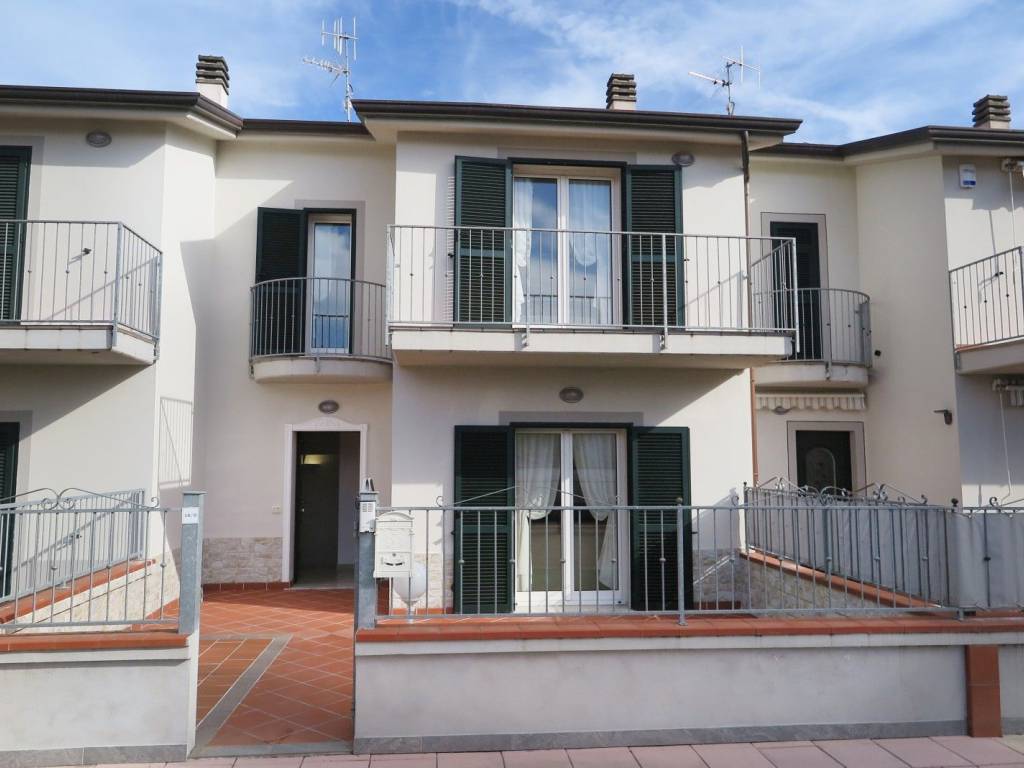 casa indipendente in vendita a Villafranca in Lunigiana in zona Filetto
