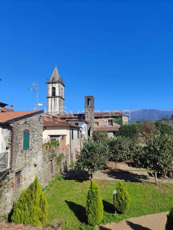casa indipendente in vendita a Villafranca in Lunigiana in zona Filetto