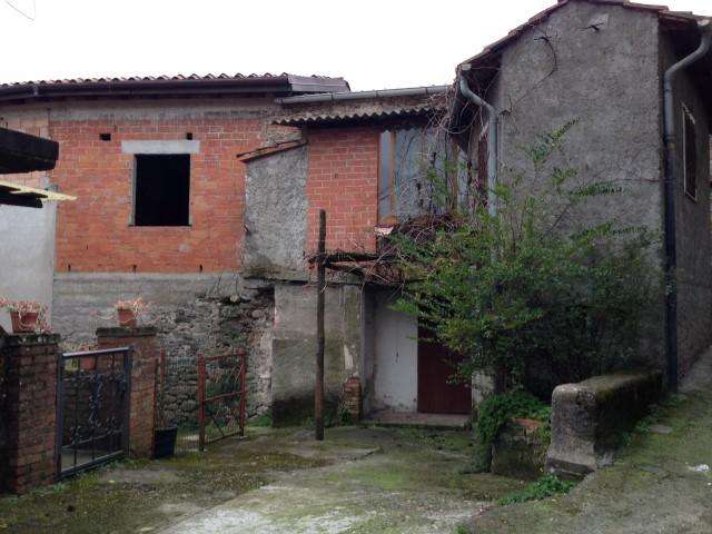 casa indipendente in vendita a Villafranca in Lunigiana
