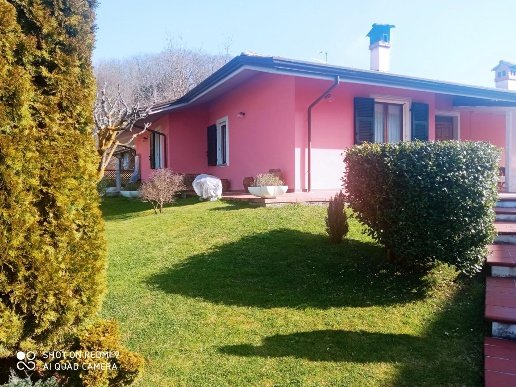 casa indipendente a Villafranca in Lunigiana in zona Malgrate Lunigiana