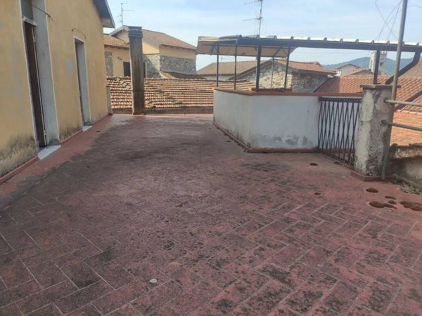 casa indipendente in vendita a Villafranca in Lunigiana