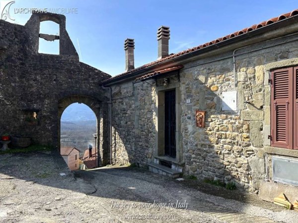 casa indipendente in vendita a Villafranca in Lunigiana