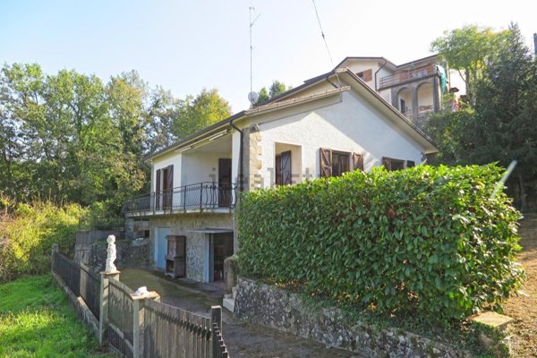 casa indipendente in vendita a Villafranca in Lunigiana
