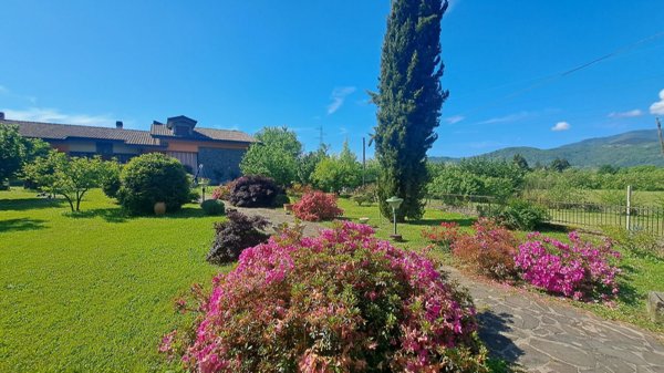 casa indipendente in vendita a Villafranca in Lunigiana in zona Filetto
