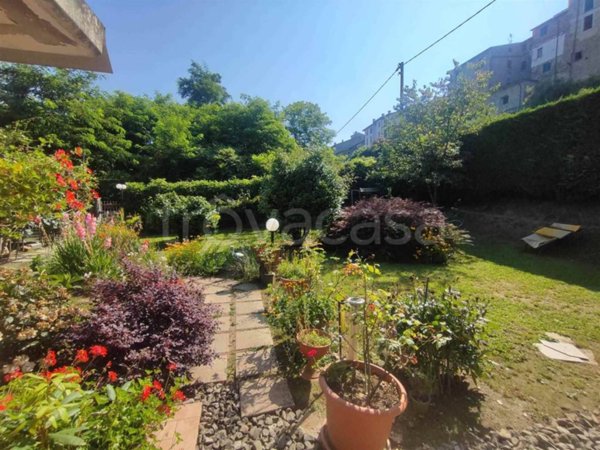 casa indipendente in vendita a Villafranca in Lunigiana in zona Virgoletta