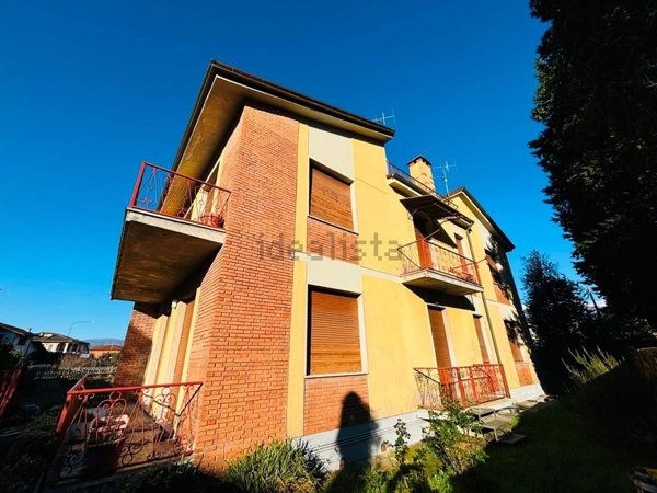 casa indipendente in vendita a Villafranca in Lunigiana