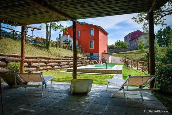 casa indipendente in vendita a Villafranca in Lunigiana