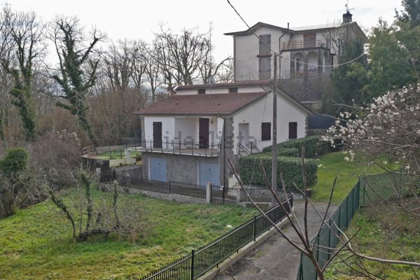 casa indipendente in vendita a Villafranca in Lunigiana