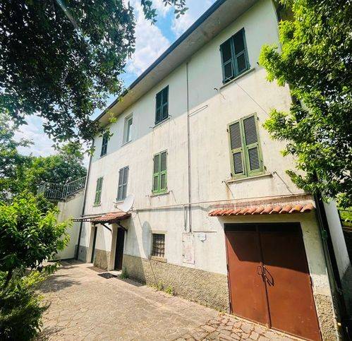 casa indipendente in vendita a Villafranca in Lunigiana