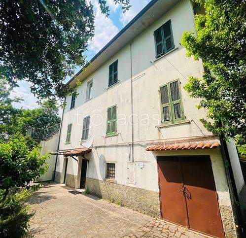 casa indipendente in vendita a Villafranca in Lunigiana