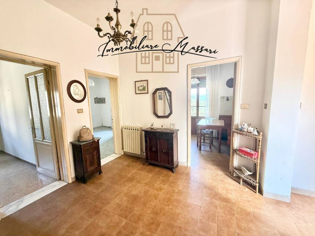 casa indipendente in vendita a Villafranca in Lunigiana in zona Fornoli