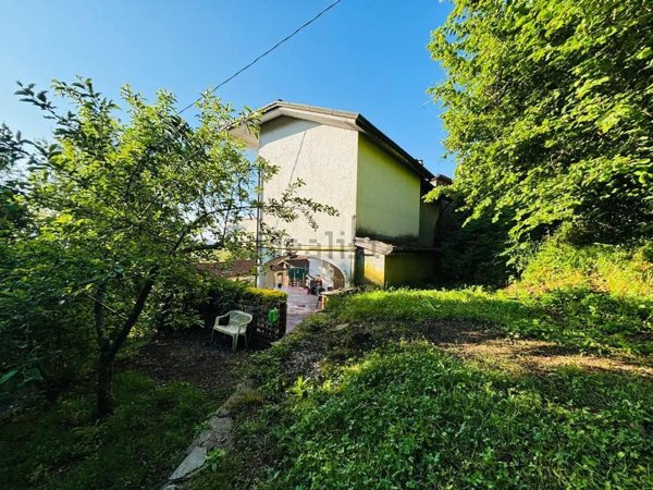 casa indipendente in vendita a Villafranca in Lunigiana