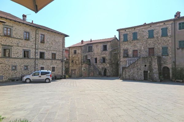 casa indipendente in vendita a Villafranca in Lunigiana in zona Filetto