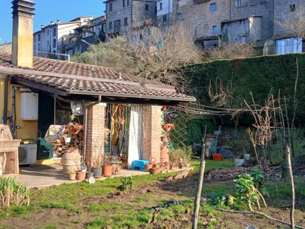 casa indipendente in vendita a Villafranca in Lunigiana in zona Virgoletta