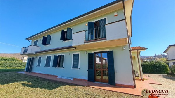 casa indipendente in vendita a Villafranca in Lunigiana in zona Mocrone