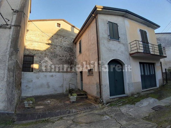 appartamento in vendita a Villafranca in Lunigiana in zona Merizzo