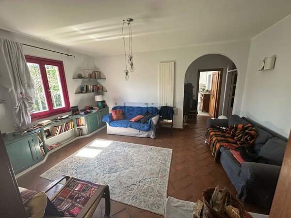 casa indipendente in vendita a Villafranca in Lunigiana