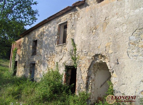 casa indipendente in vendita a Villafranca in Lunigiana
