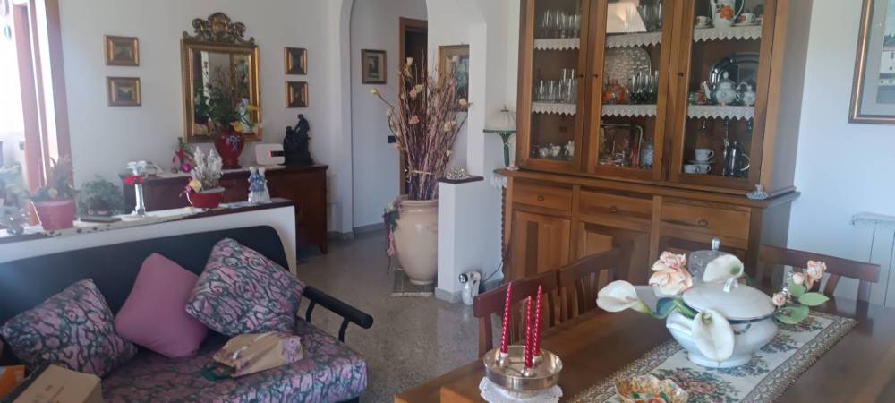 casa indipendente a Villafranca in Lunigiana in zona Malgrate Lunigiana