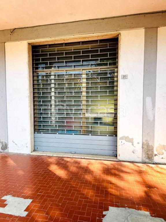 locale commerciale in vendita a Villafranca in Lunigiana