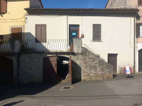 appartamento in vendita a Villafranca in Lunigiana in zona Fornoli