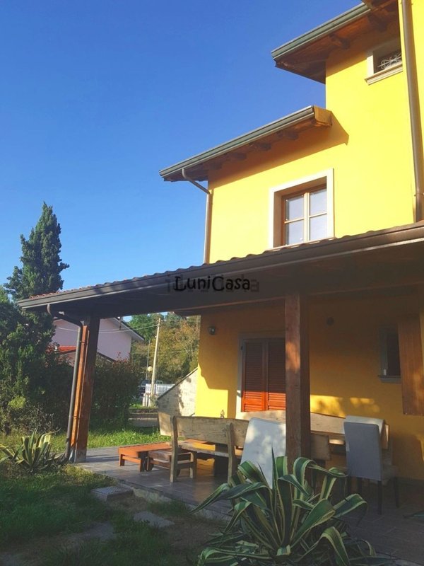 appartamento in vendita a Villafranca in Lunigiana in zona Villafranca Centro