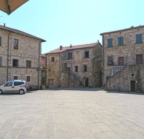 casa indipendente in vendita a Villafranca in Lunigiana in zona Filetto