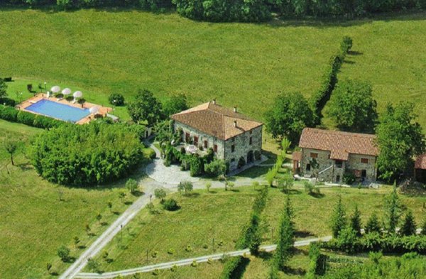 casa indipendente in vendita a Villafranca in Lunigiana in zona Mocrone