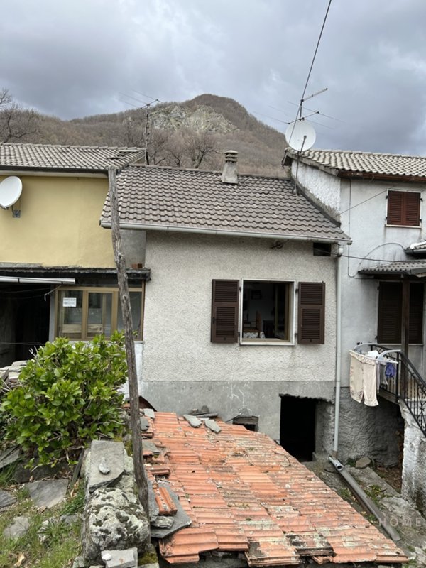 casa indipendente in vendita a Zeri