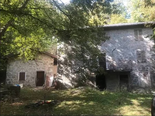 casa indipendente in vendita a Zeri in zona Adelano