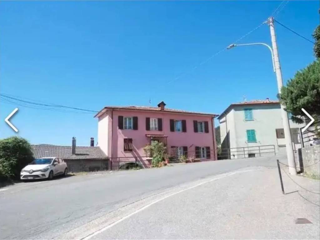 casa semindipendente in vendita a Zeri