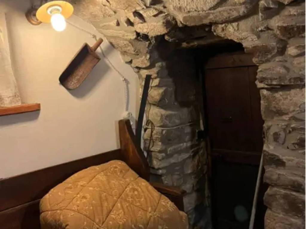 casa indipendente in vendita a Zeri in zona Patigno
