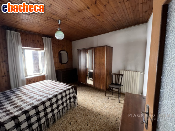 casa indipendente in vendita a Zeri