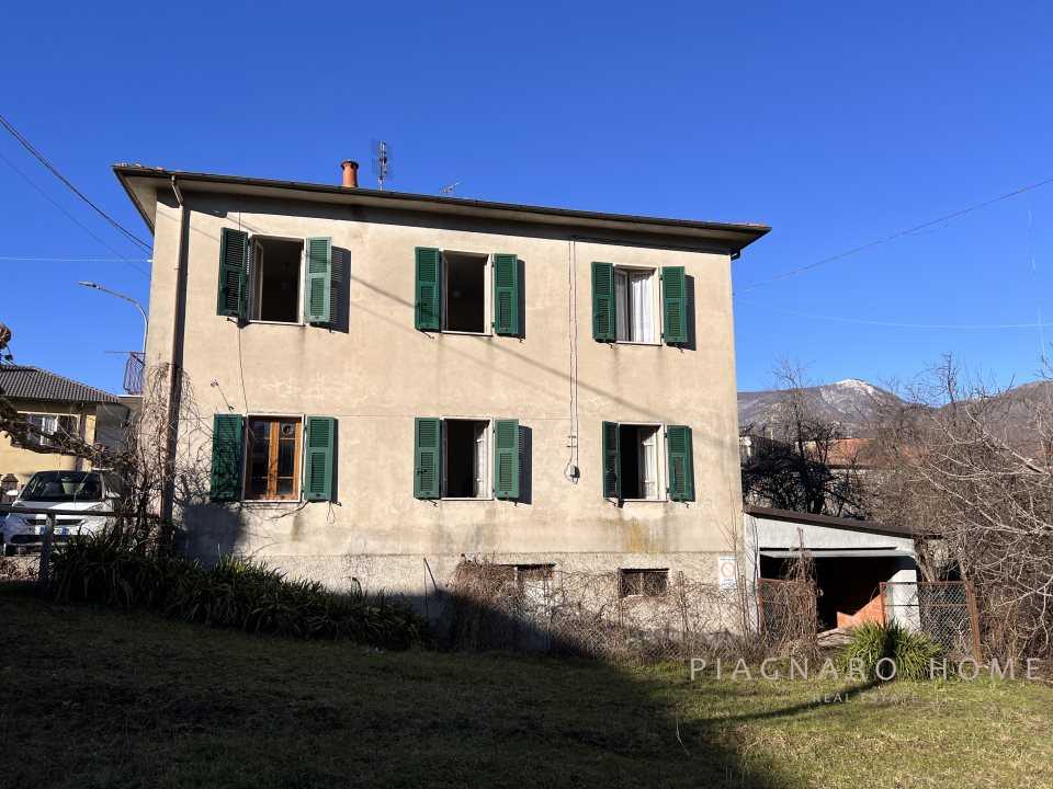 casa indipendente in vendita a Zeri in zona Coloretta