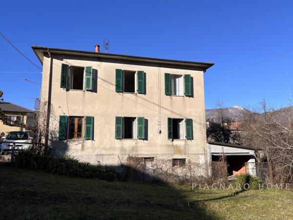 casa indipendente in vendita a Zeri in zona Coloretta