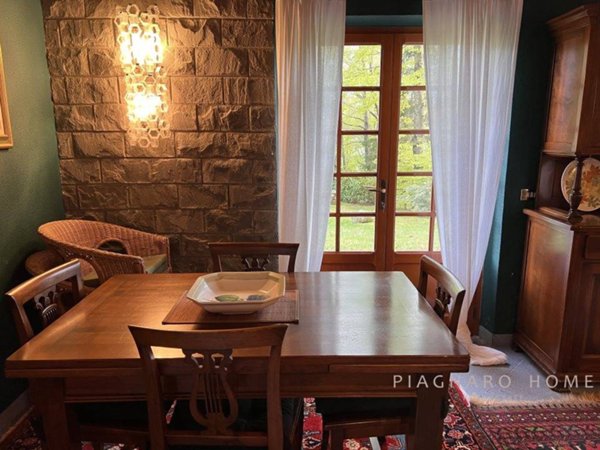casa indipendente in vendita a Zeri in zona Villaggio Aracci
