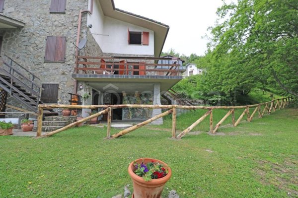 casa indipendente in vendita a Zeri