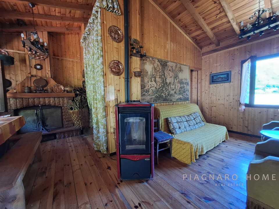 casa indipendente in vendita a Zeri in zona Coloretta