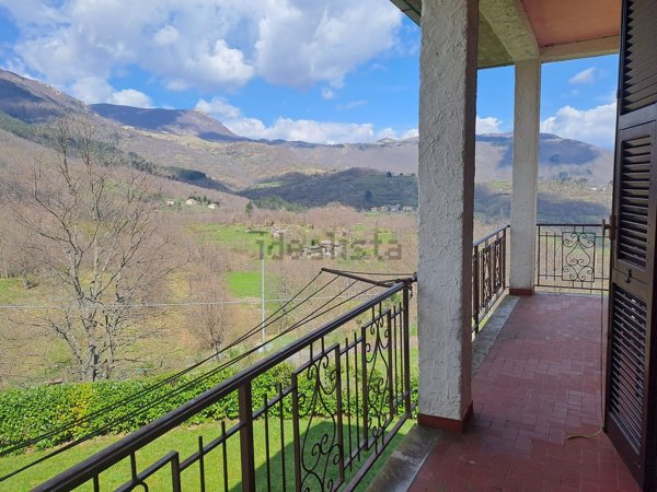 casa indipendente in vendita a Zeri in zona Bergugliara