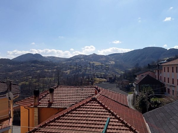 casa indipendente in vendita a Zeri in zona Bergugliara