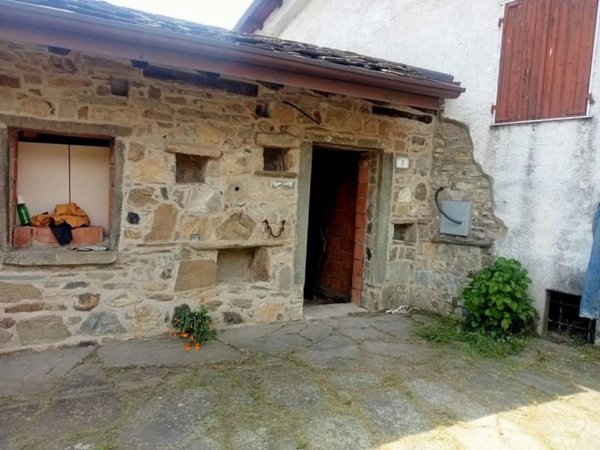 appartamento in vendita a Zeri in zona Patigno