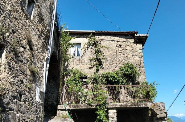 appartamento in vendita a Zeri