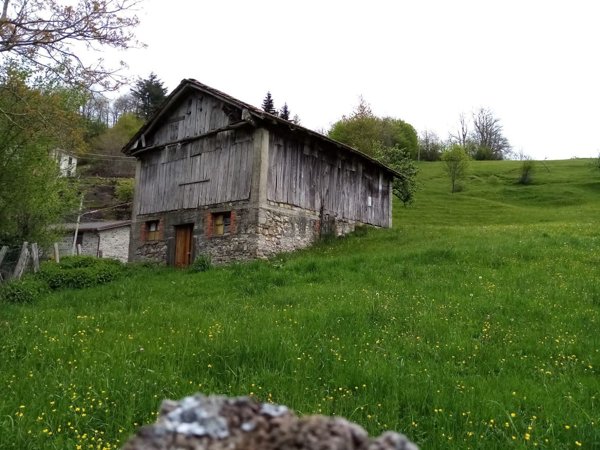 casale in vendita a Zeri in zona Patigno