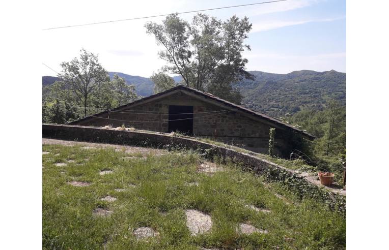casa indipendente in vendita a Zeri in zona Antara