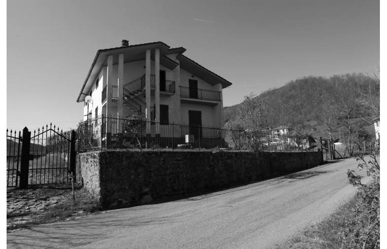 casa indipendente in vendita a Zeri in zona Bergugliara