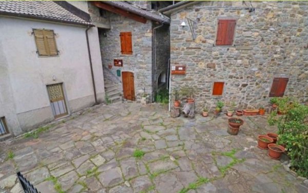 appartamento in vendita a Zeri