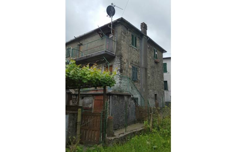 casa indipendente in vendita a Zeri