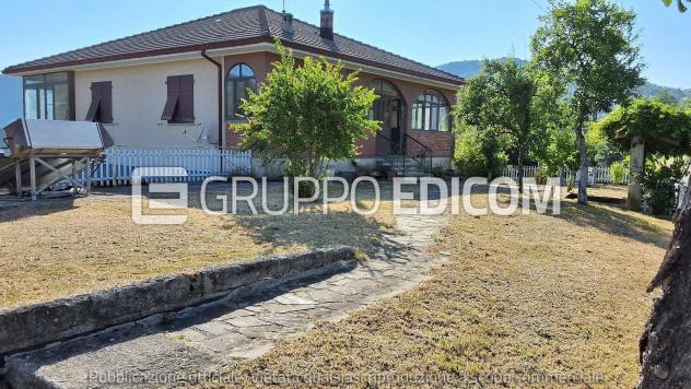 casa indipendente in vendita a Zeri in zona Rossano