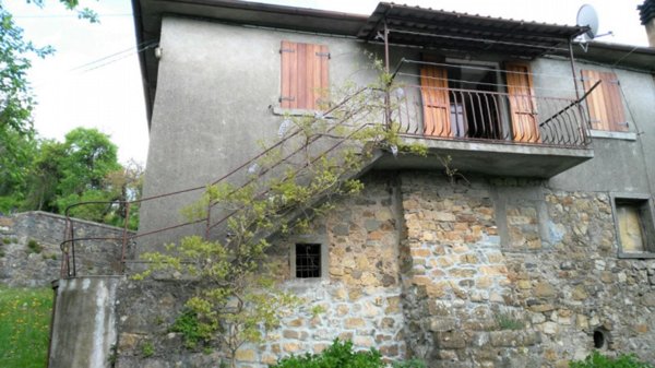 appartamento in vendita a Zeri in zona Castello